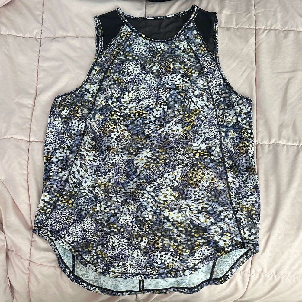 Lululemon Sleeveless Patterned Top